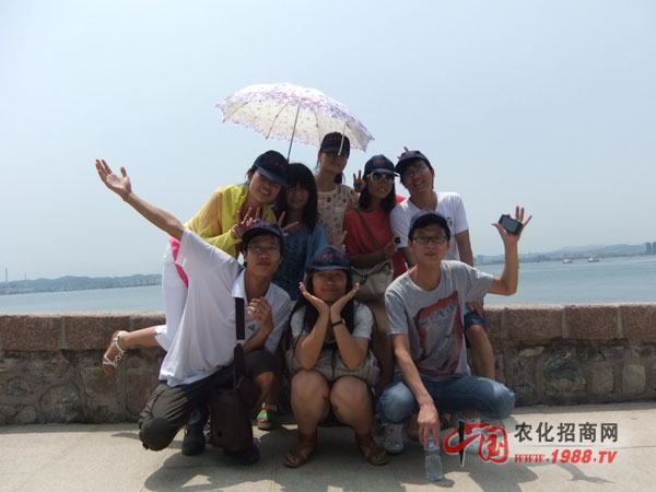 劉公島上合照