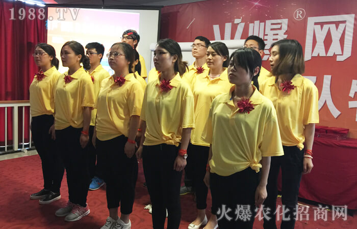 堅定信念,相信自己,勇往直前!