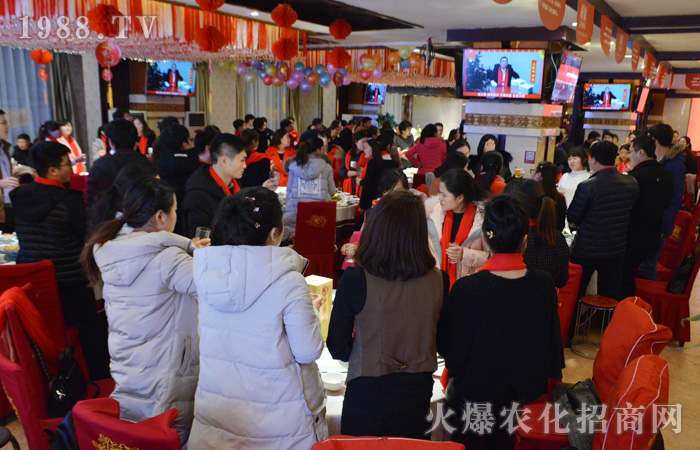 美的時光在火爆,青春亦無悔!