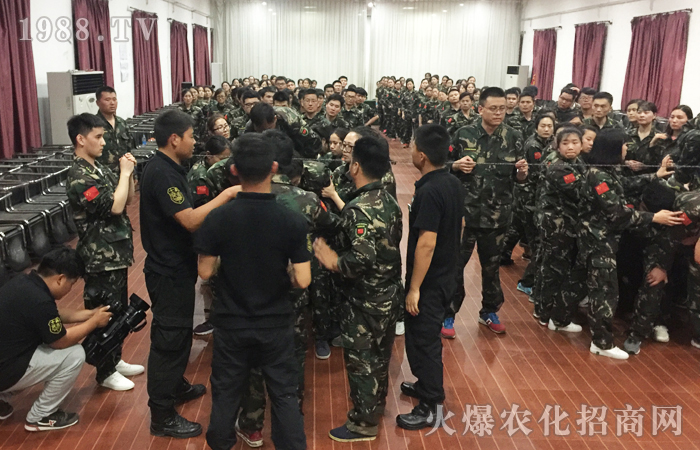 沒有比腳更長的路,堅持就是勝利