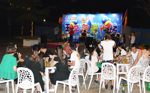 �����������ʳ������������gЦ�Z(y��)���_�ѣ�